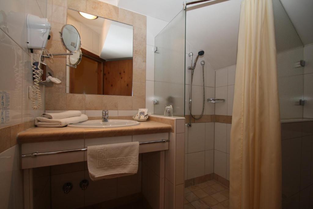 Hotel-Restaurant Gasthaus Bonimeier Niedergottsau Номер фото